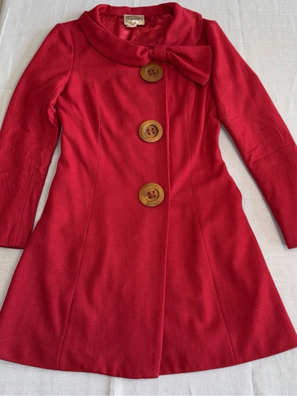 Red Bow Collar Wool-Blend Coat with Wooden Buttons